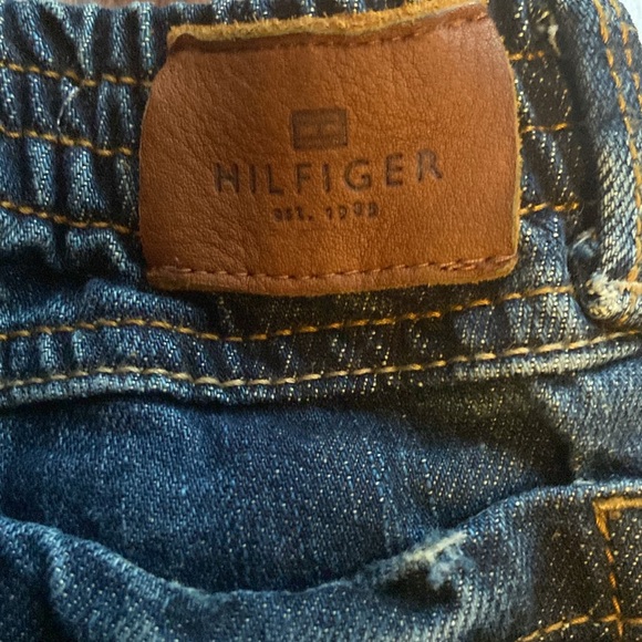 (2 for $25) Tommy Hilfiger dark wash soft denim jeans - Picture 3 of 7